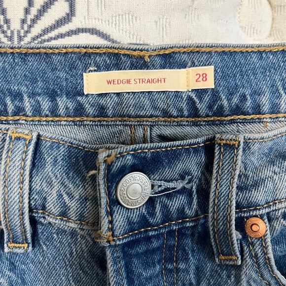 Levi’s Wedgie Straight Jeans Size 28 - Picture 2 of 7